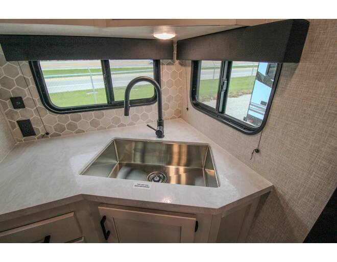 2024 Open Range Conventional 25FB Travel Trailer at Wilder RV STOCK# OR24209 Photo 15