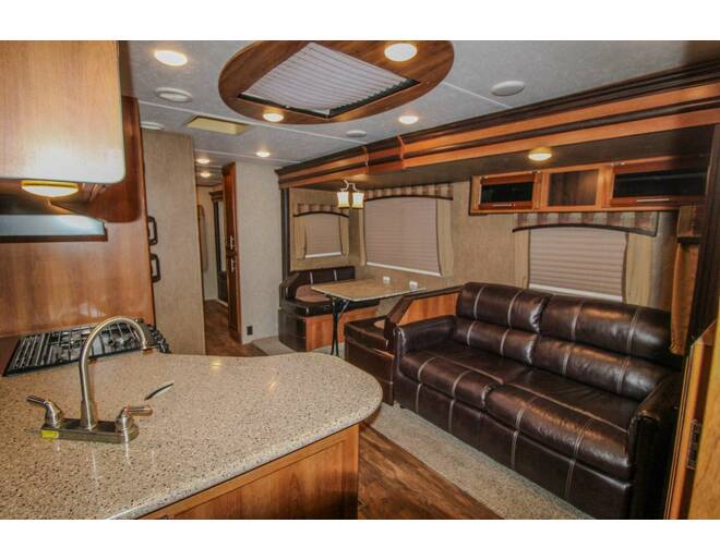 2017 Prime Time Tracer Ultra Lite 3150BHD Travel Trailer at Wilder RV STOCK# OR24077A Photo 5