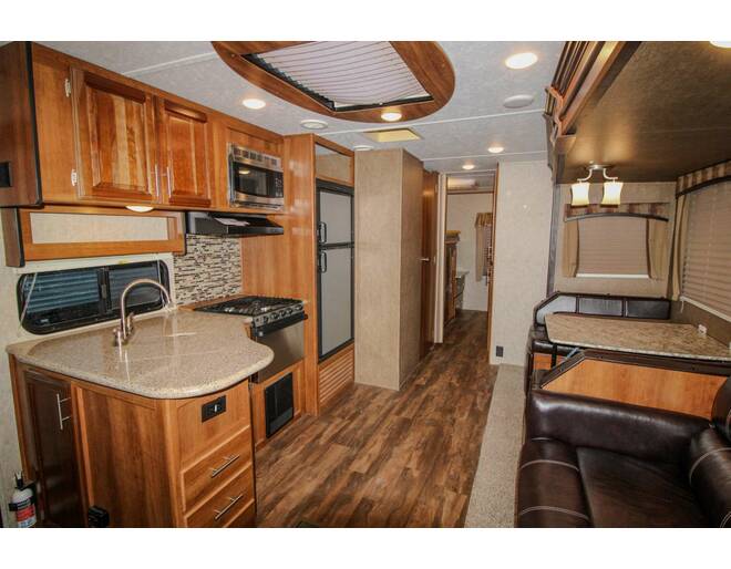 2017 Prime Time Tracer Ultra Lite 3150BHD Travel Trailer at Wilder RV STOCK# OR24077A Photo 6