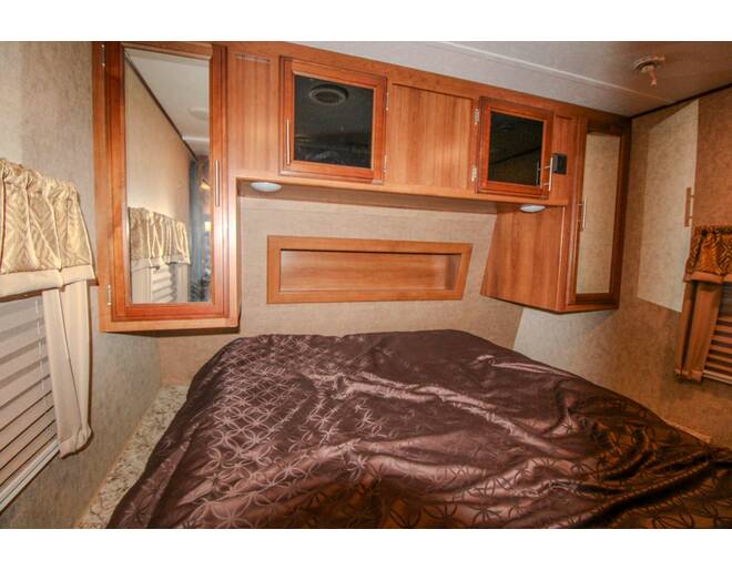 2017 Prime Time Tracer Ultra Lite 3150BHD Travel Trailer at Wilder RV STOCK# OR24077A Photo 23