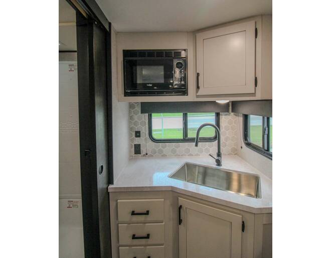 2024 Open Range Conventional 25FB Travel Trailer at Wilder RV STOCK# OR24209 Photo 14